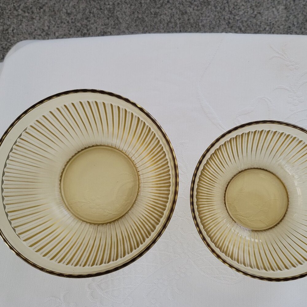 2 Vintage Depression Glass Ribbed Federal ? Glass bowl Mixing Serving Bowls